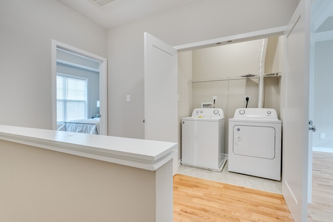 Building Photo - 53 Foal Ln