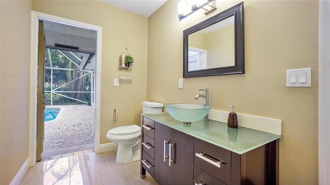 Building Photo - 6288 NW 47th Ct