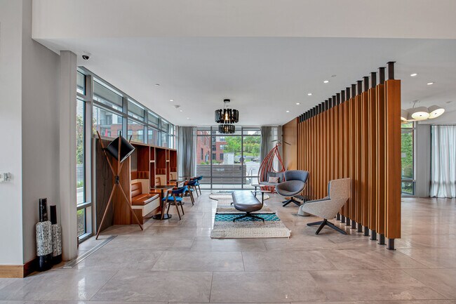 Building Photo - 145 Riverhaven Dr