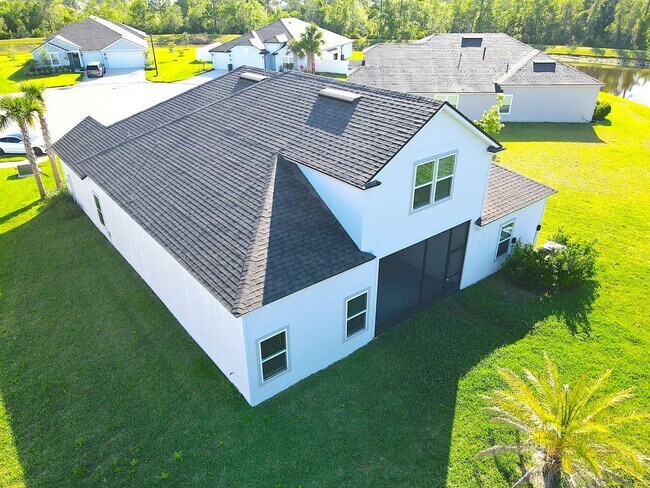 Building Photo - GORGEOUS 5 Bed 4 Bath 3 Car Garage HOME w COMMUNITY POOL for RENT!