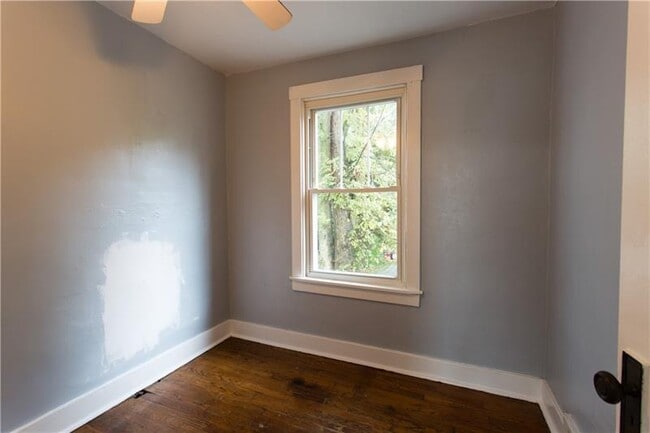 Building Photo - 2711 Strachan Ave