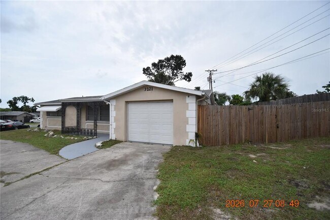 Building Photo - 3221 Topp Dr