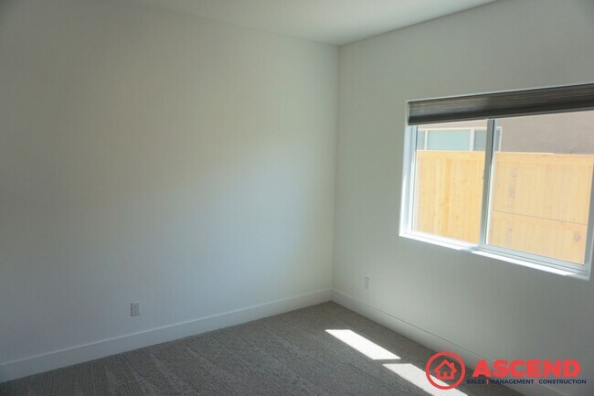 Building Photo - *Move In Special* -Gorgeous new build home...