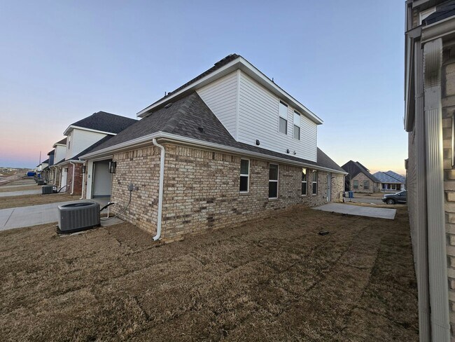 Building Photo - 3202 SW Lovely Ln