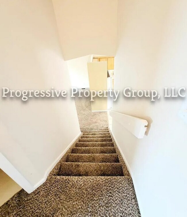 Building Photo - Beautiful 4-Bedroom Gem in the Heart of Br...