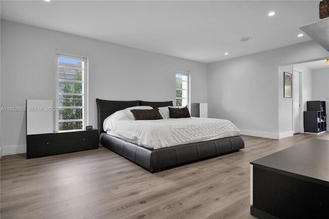 Building Photo - 2101 NE 211th Terrace