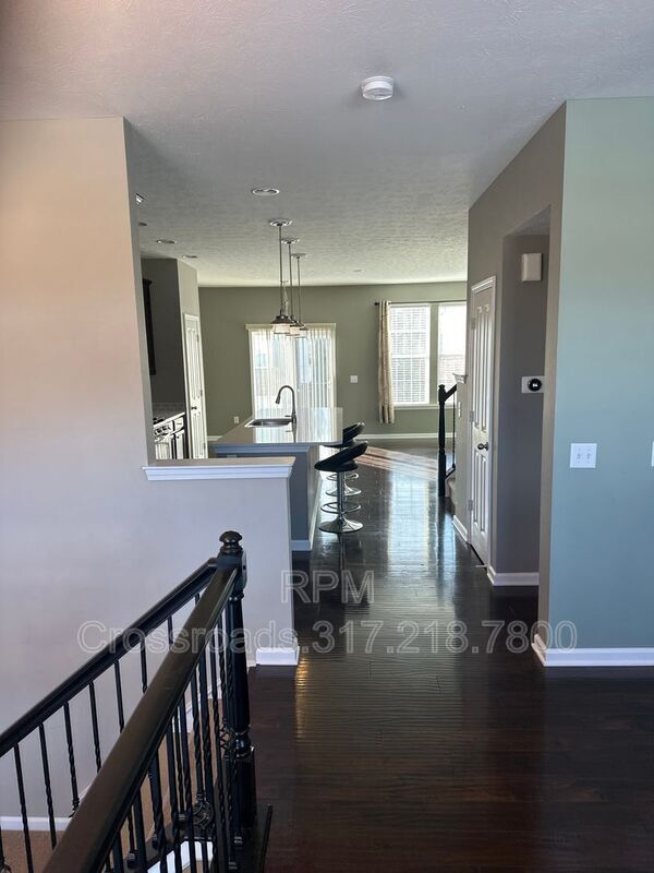 Building Photo - 9042 Mercer Dr