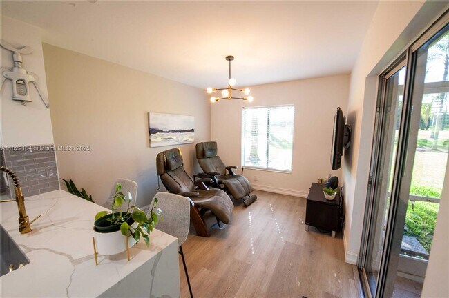 Building Photo - 16301 Malibu Dr