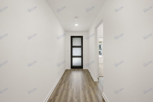 Building Photo - 225 Whitetail Dr