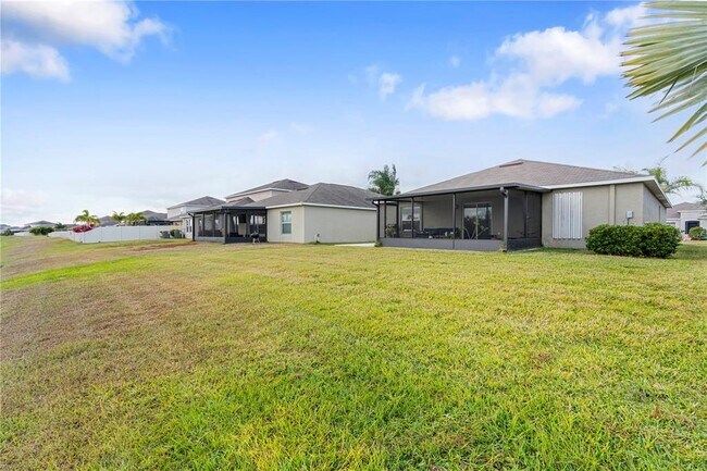 Building Photo - 17110 White Mangrove Dr