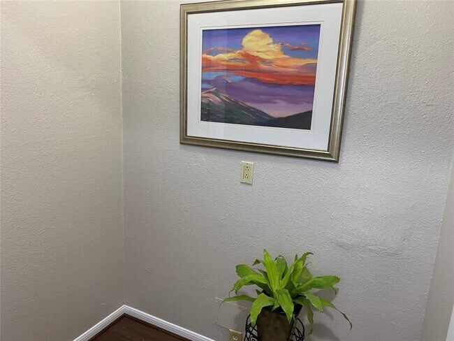 Building Photo - 7447 Cambridge St