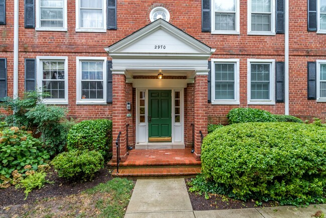 Primary Photo - Charming 2 Bed 2 Bath Condo with a Fenced ...