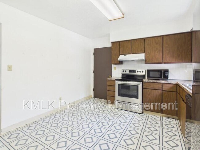 Building Photo - 4280 Lorwood Dr