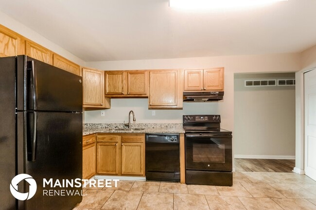 Building Photo - 1801 Atmore Dr