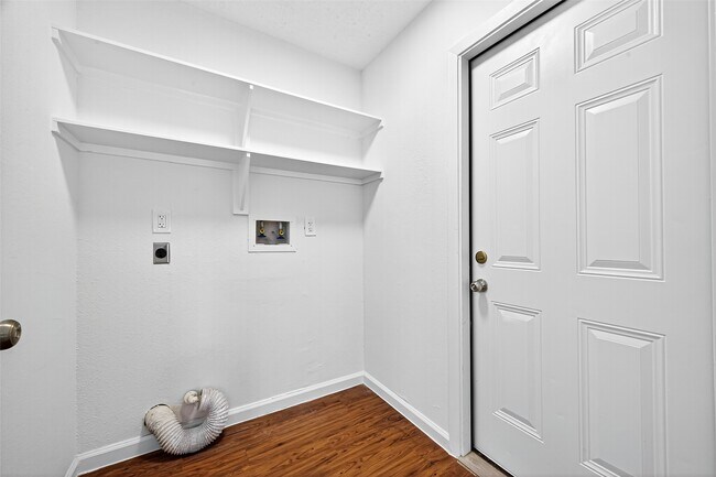 Building Photo - 10726 Buffalo Bend Dr