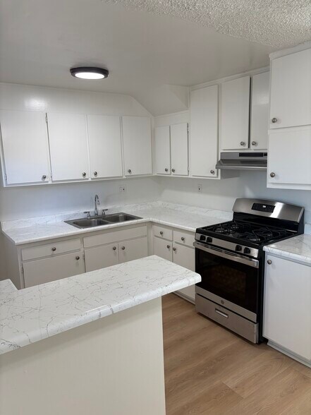 Primary Photo - Norwalk Apartments
