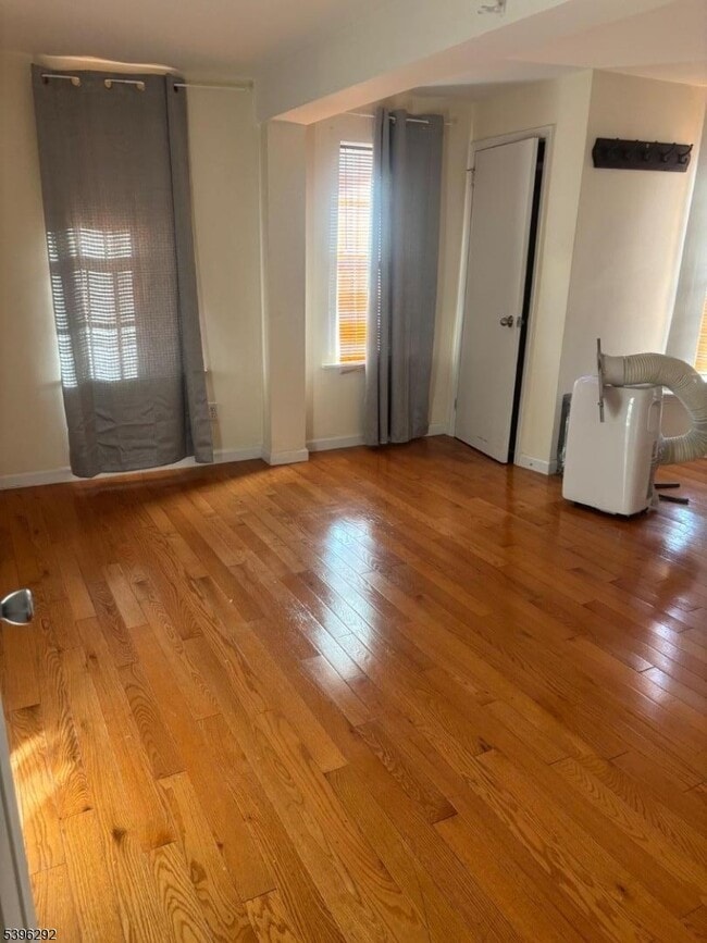 Building Photo - 306 Dodd St