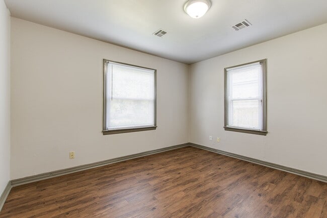 Building Photo - 2448 NW 42nd St
