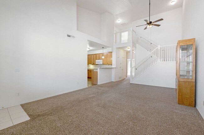 Building Photo - Relaxing townhome in Monument Villas