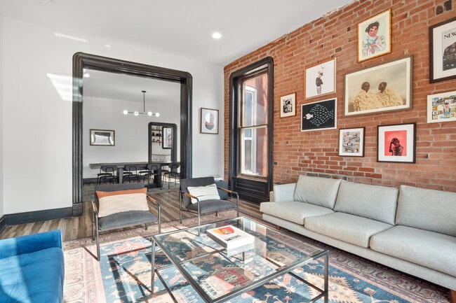 Building Photo - 4315 Delmar Blvd