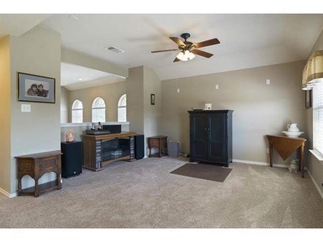 Building Photo - 213 Longview Ct
