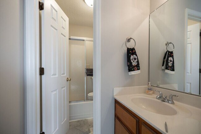 Building Photo - 2165 S Milledge Ave