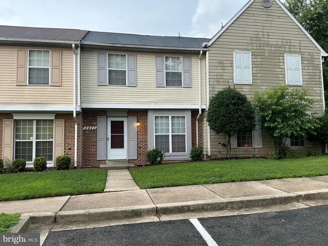Primary Photo - 2420 Rosecroft Ct