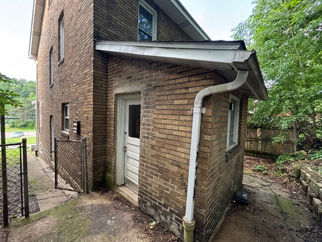 Building Photo - Summer's Last Chance Event – Our Biggest Summer Offer! Lease-to-Own Opportunity (This is NOT a Ty...