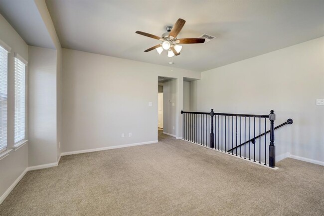 Building Photo - 314 Moonwalk St