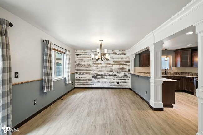Building Photo - 4 Bedroom | 2.5 Bathroom | Garage - Conven...