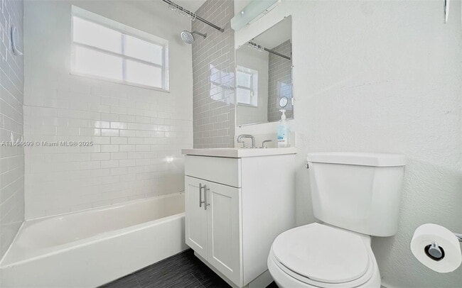 Building Photo - 7222 SW 34th St