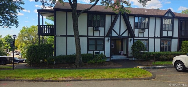 Building Photo - 711 Sierra Vista Ln