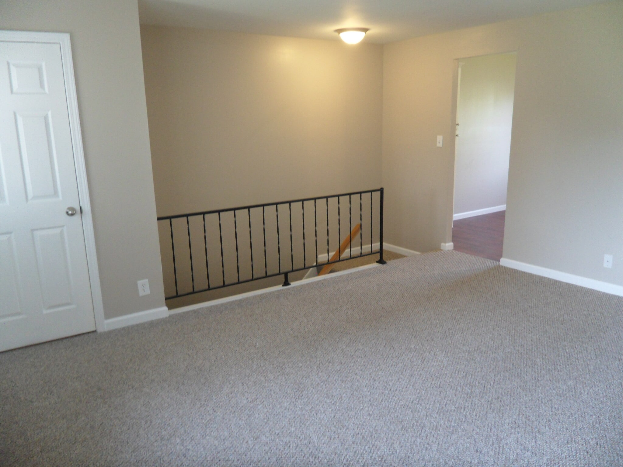 Building Photo - 5526 Humbert Rd