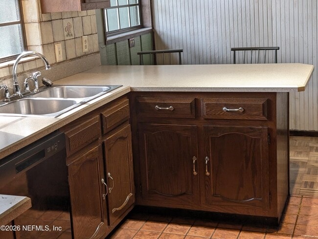 Building Photo - 183 Sherman Dr Cir