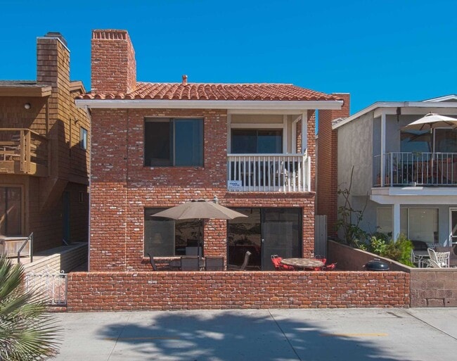 Building Photo - 414 E Oceanfront