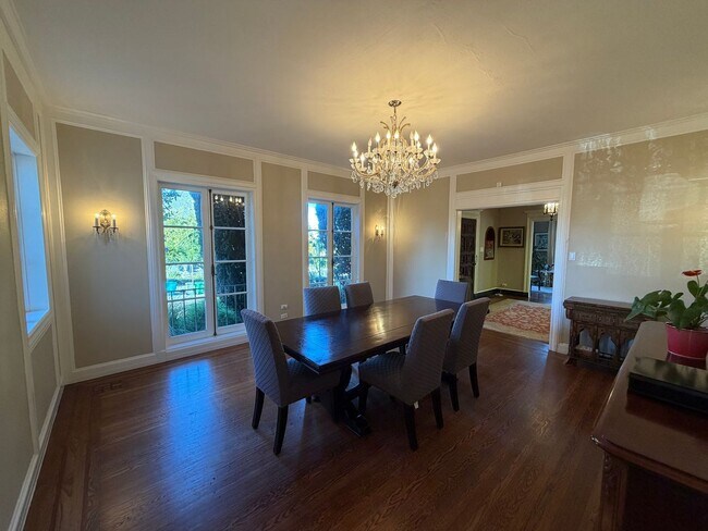 Building Photo - Elegant St. Francis Wood Residence - Available Furnished or Unfurnished