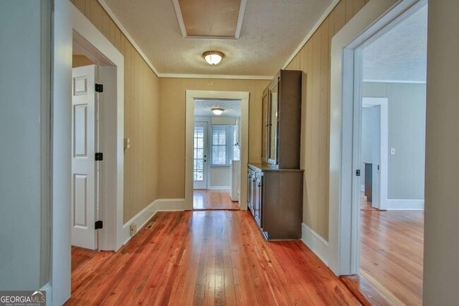 Building Photo - 239 Boulevard