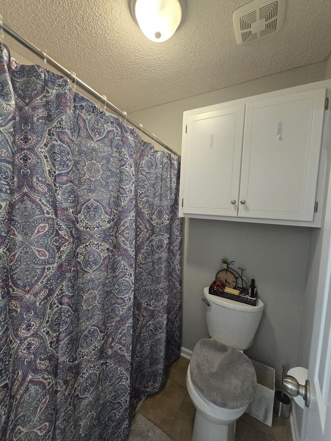 Building Photo - Woodland Park