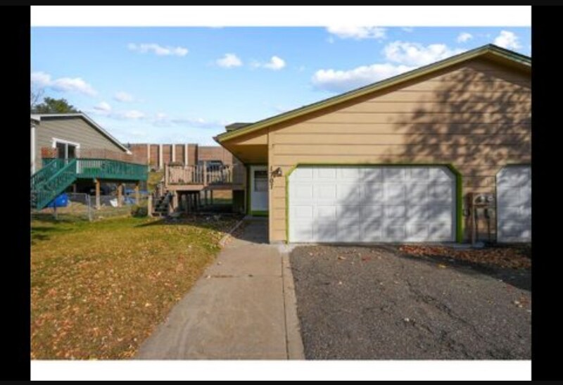 Building Photo - 1707 Hallmark Ave N