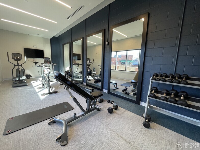 Building Photo - 455 Harvard St