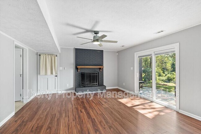 Building Photo - 5406 Leesburg Ct