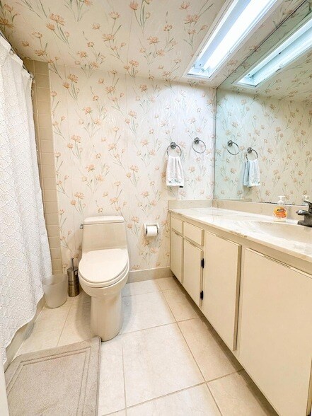 Building Photo - 4015 W Palm Aire Dr