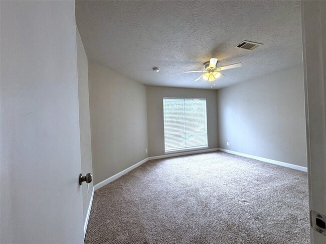 Building Photo - 12841 Orion Ct