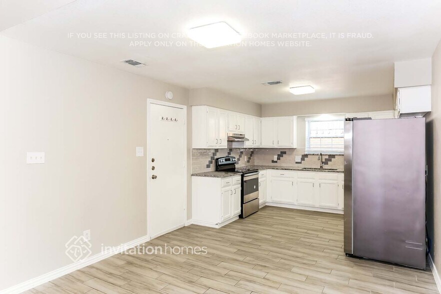 Building Photo - 6221 Hott Springs Dr