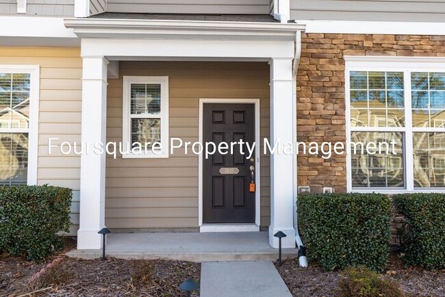 Building Photo - Townhome | Private Back Patio | Two Assign...