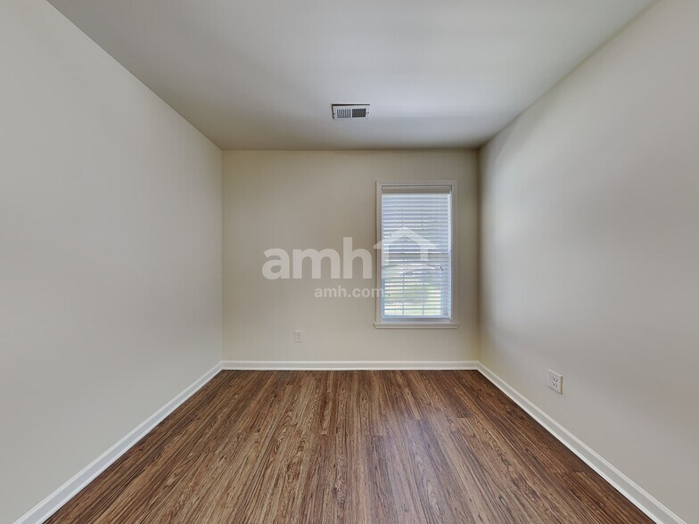 Building Photo - 4019 Tarrant Trace Cir