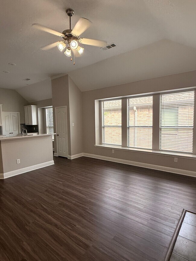 Building Photo - 3105 Whispering Pine Blvd