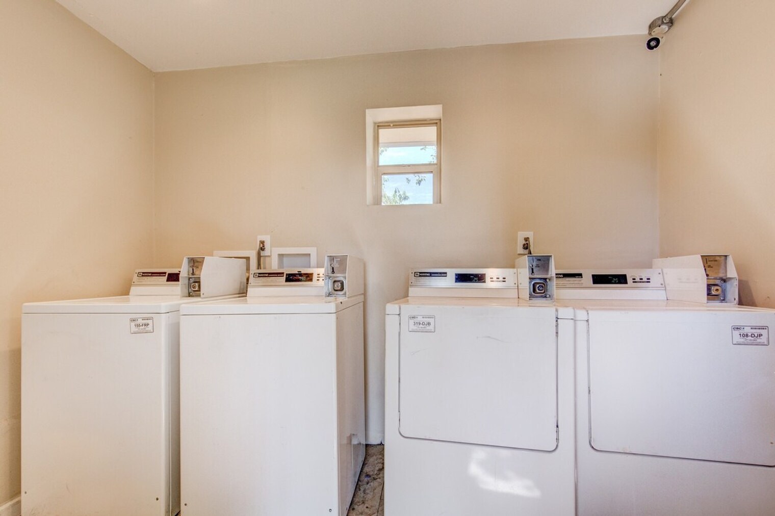 Building Photo - 1363 Pierce St