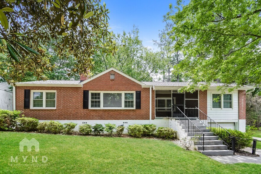 Building Photo - 2313 Eastway Rd