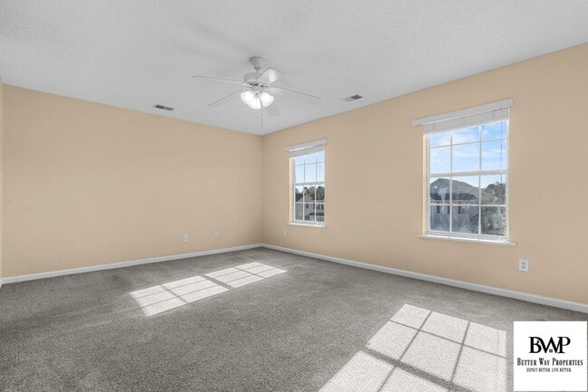 Building Photo - 233 Rosebrook Dr